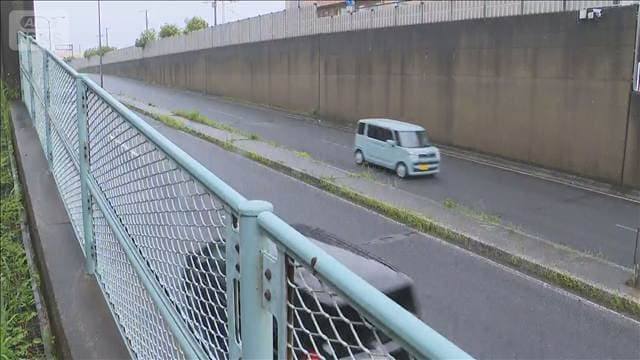運転の18歳男を逮捕　中央分離帯に乗り上げ10代男女4人死傷の事故　千葉　