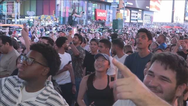 米建国250周年　ボールドロップに大歓声「自由は、大きな恵みで、名誉あるもの」