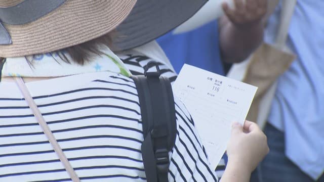 宇城市避難所 厳しい暑さの中 まだ車中泊多く 罹災証明の受け付けには列 熊本地震