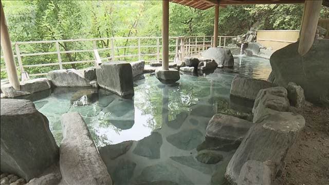 食べ物、飲み物好きなだけ、風呂も入り放題で2万5000円　福島・飯坂温泉