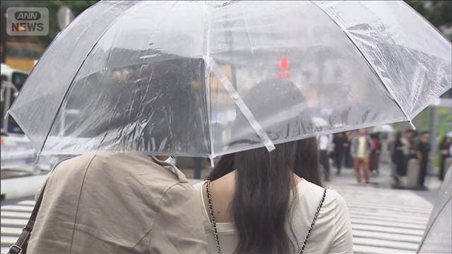 秋雨前線の影響で九州～東北は広く雨　台風26号は沖縄接近へ 警報級の暴風に