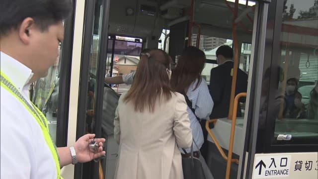 JR内房線　一部区間で再開　代行バスも　台風25号で土砂流入