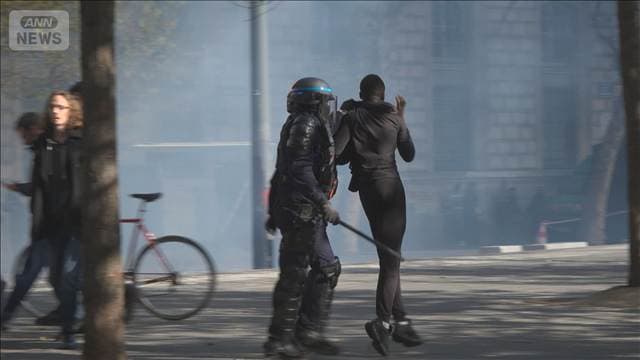 フランス・パリで若者と警察が衝突　デモ行進翌日も続く　暴動放火や商店襲撃も相次ぐ