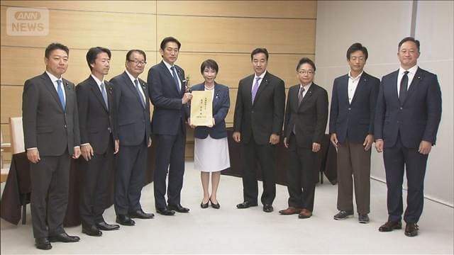 高市総理　ガソリン補助見直しの提言受け取り　原油価格高騰で補助過去最高