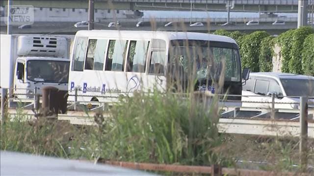 東北道でマイクロバスなど4台の事故 単独事故から玉突きに 埼玉・久喜市