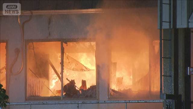 島根・出雲市の火事 半日近くたち鎮圧 商店街の約3000平方メートル焼損