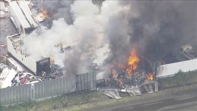 【速報】千葉・四街道市で火事「ヤード内から炎、黒煙」 現在も延焼中