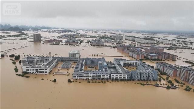 教育地区が水没 生徒ら1万2000人以上一時孤立 台風10号で中国で大規模洪水