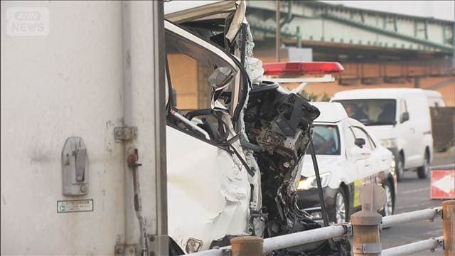 トラック同士が衝突 男性2人搬送 名古屋市