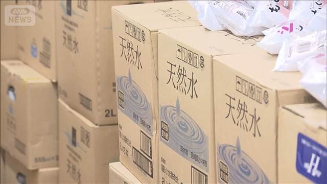 避難所から外出できない高齢者に水を配布 熊本・八代市