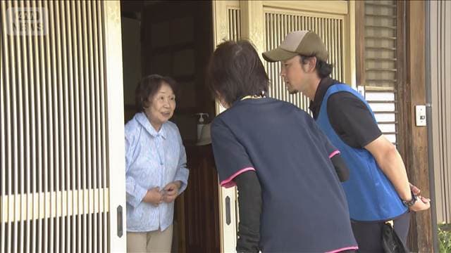 熊本地震 自宅訪問で高齢者の体調など聞き取り 実際の状況把握に課題