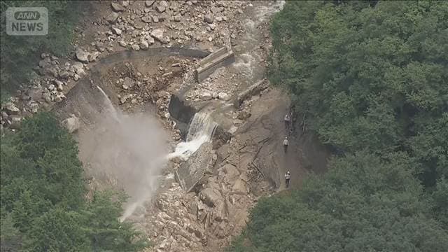土砂崩れで道路寸断 登山者ら390人が孤立状態 長野・安曇野市