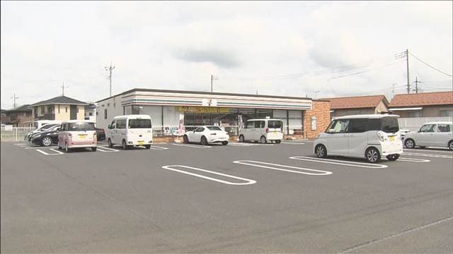 コンビニで店員に刃物「お金を下さい」 3万円奪って逃走 群馬・伊勢崎市