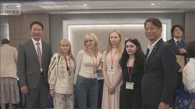 ウクライナの日本語学生が来日 広島や京都など見学