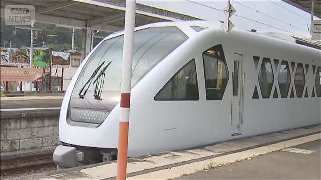 特急列車にはねられ4人死亡 「見張り員」運転士に“安全合図”