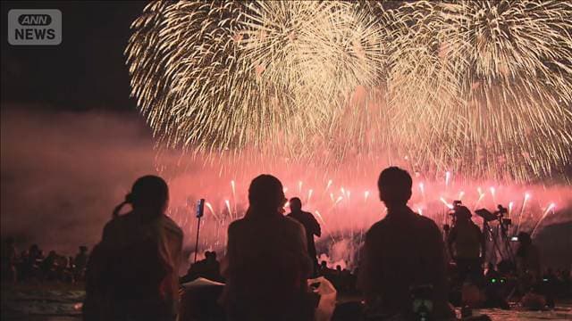 長岡花火の観客、124人が新幹線最終に乗れず 名物花火打ち上げ時刻これまでより遅く