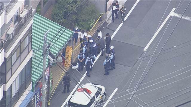 女が刃物を持って暴れる 男性2人が胸など刺されけが 東京・北区