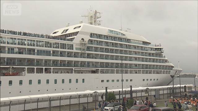 商船三井の新クルーズ船が初就航 短期旅行で若い世代を取り込む狙い