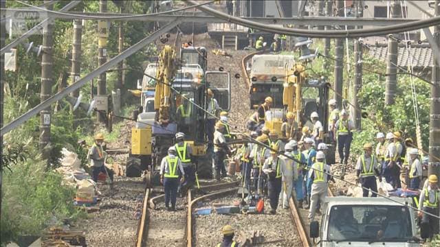 台風25号による死者15人に JR内房線あす一部運転再開
