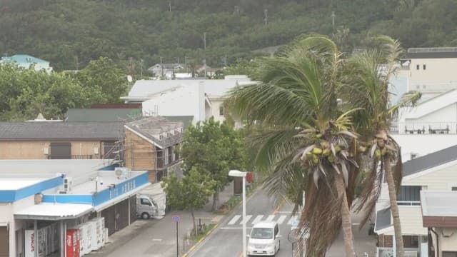 台風27号 小笠原が強風域 あすにかけて暴風や高波に 5年ぶりトリプル台風が発生