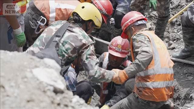 ネパール土石流 捜索打ち切り 5000人以上が行方不明