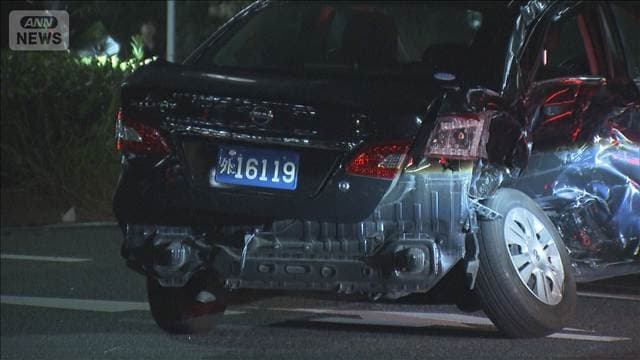 外務省前で外交官ナンバーの車が事故 4人けが