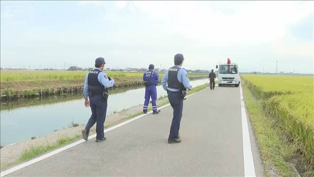 夫婦乗った車が用水路に転落 脱出するも妻が死亡 佐賀