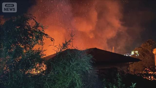 【速報】「火と黒い煙が上っている」横浜市の住宅で火事 消火活動中