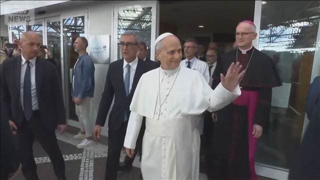 肺腺がんで手術のローマ教皇が退院 経過順調 プーチン氏に電話で停戦呼びかけも