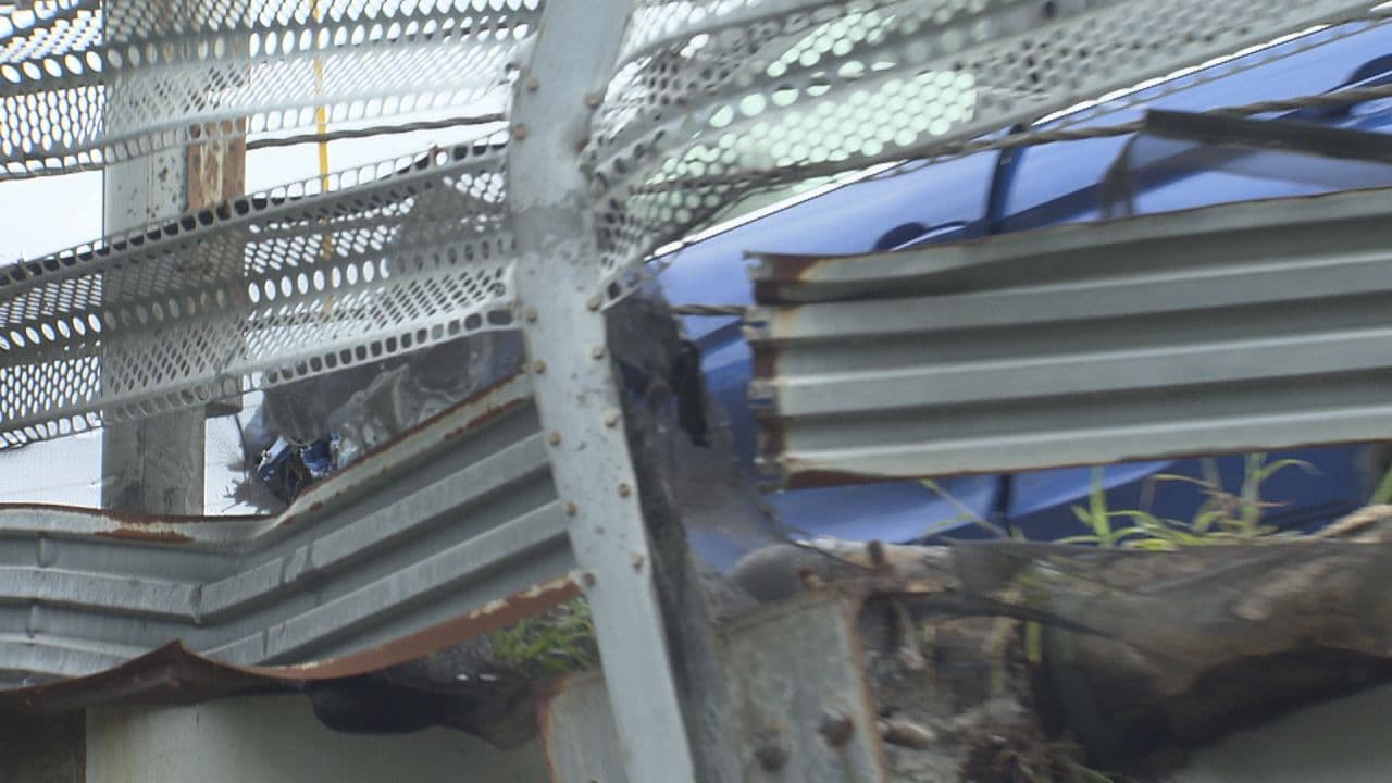 東北道で事故 50代男性が心肺停止(8日正午現在)