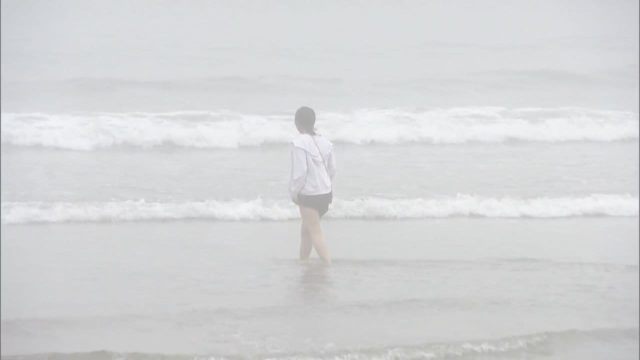 原発の影響など受けた富岡海水浴場が25年ぶりに海開き 地元住民ら楽しむ