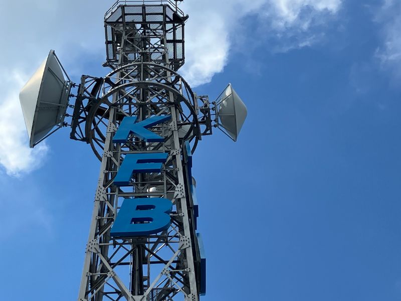 KFB鉄塔塗り替え