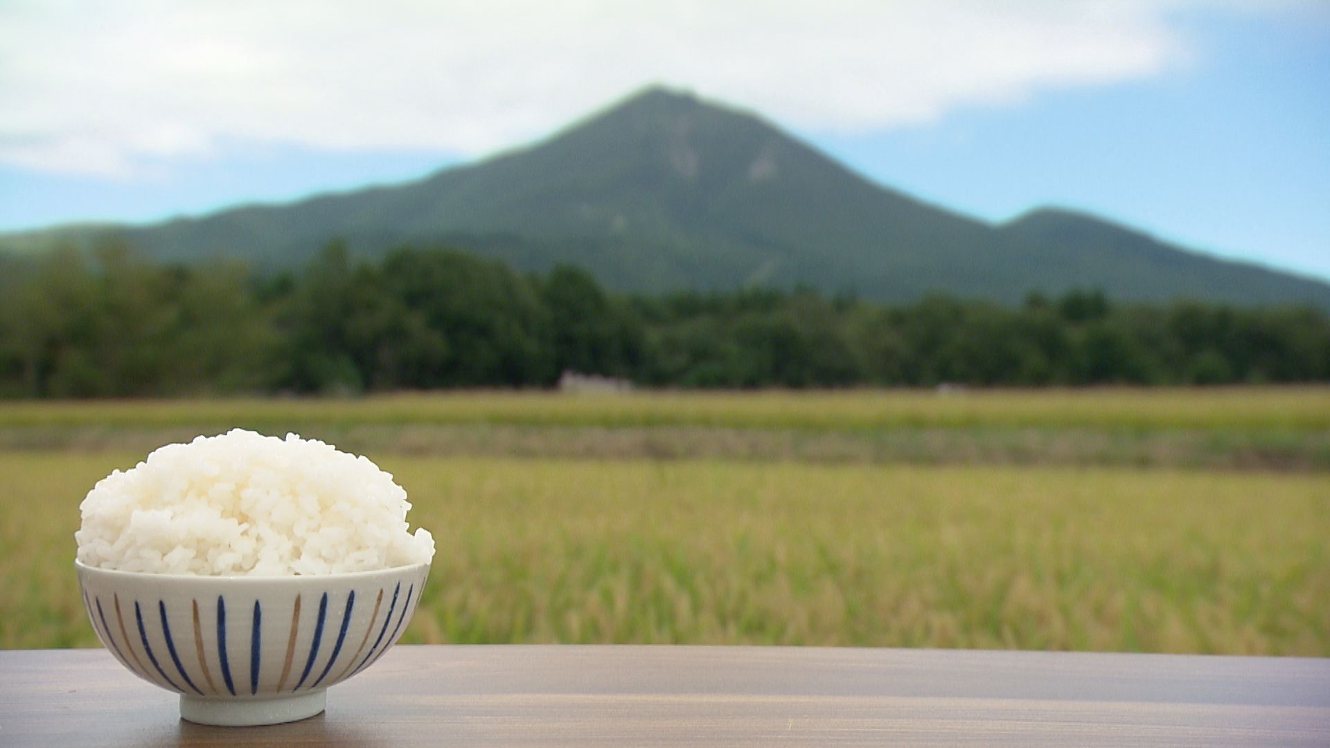 猪苗代町の米と磐梯山