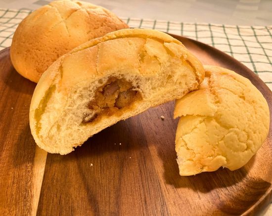 甘辛チキンメロンパン 写真2